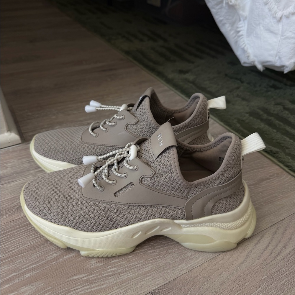 Steve Madden Taupe and Cream Sneakers